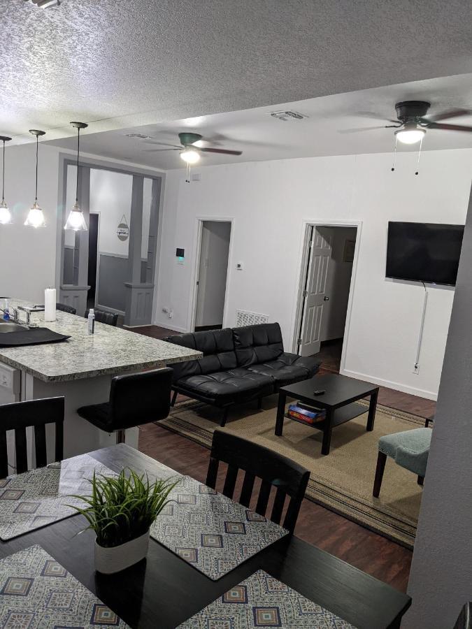 Villa Cozy *Downtown Getaway* San Antonio Exterior foto